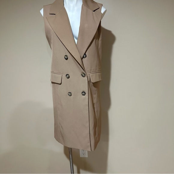 Bagatelle collection Chic Sleeveless Trench Vest - Camel Tan - Picture 3 of 6